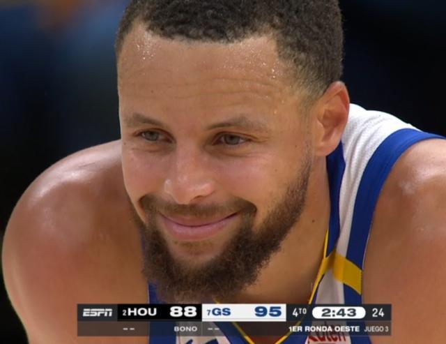 在肉搏战中翩翩起舞 单核库里独造57分再胜火箭！