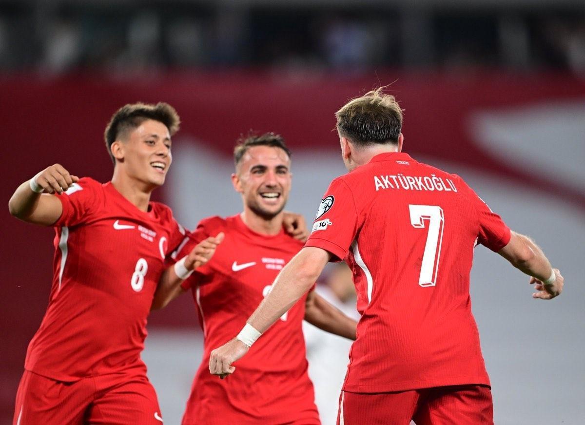 居莱尔：亚马尔非常出色也很有天赋，但我们场上位置并不相同