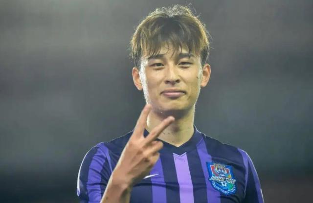 开云网址-巴顿：兴奋期盼新赛季早点来 津门虎的目标先保级