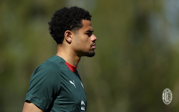 开云体育平台-米兰全员恢复健康备战新赛季|AC米兰|ac米兰|训练_新浪体育_新浪新闻